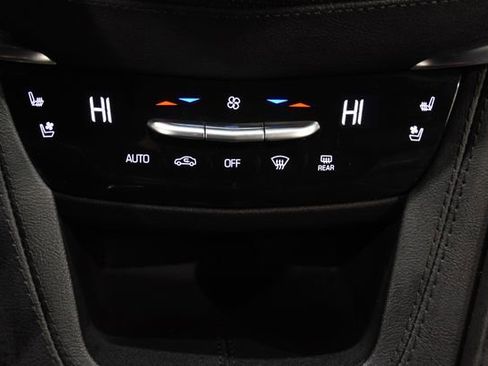 Used 2024 Cadillac XT5 Premium Luxury image 18