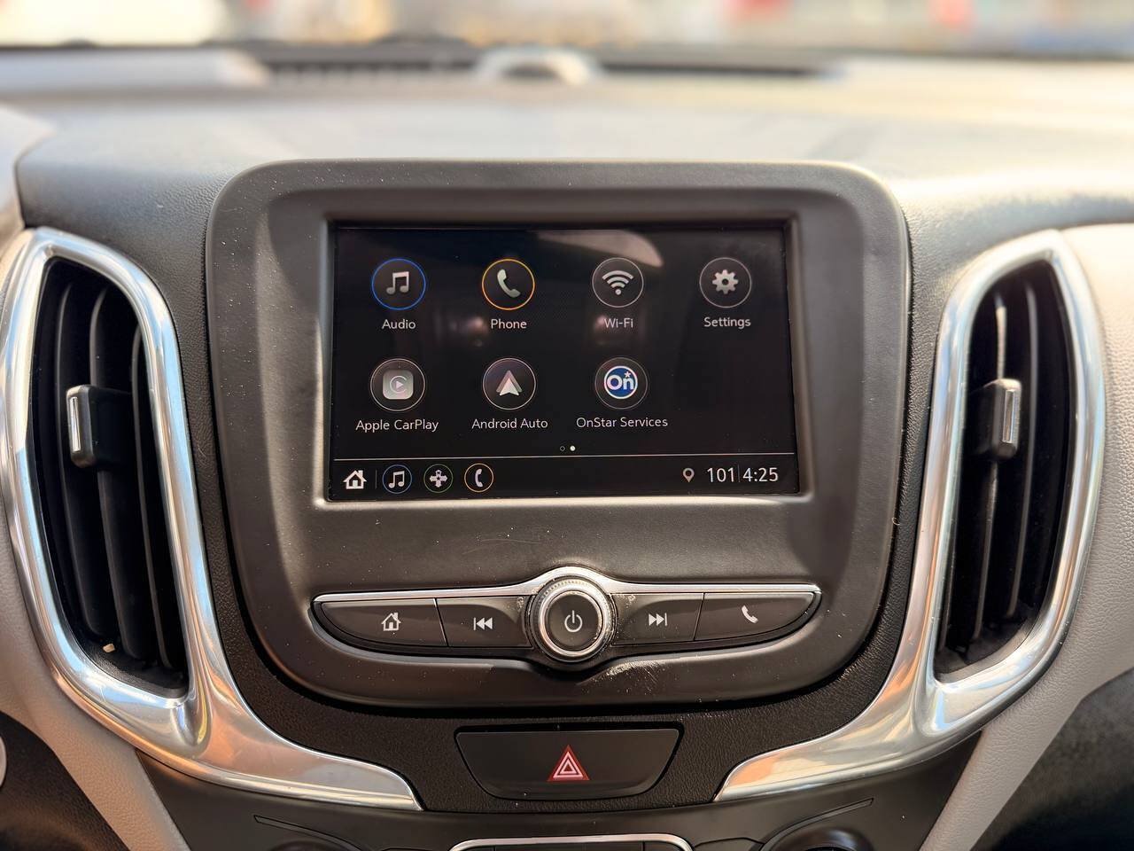 Used 2019 Chevrolet Equinox LS FWD image 20