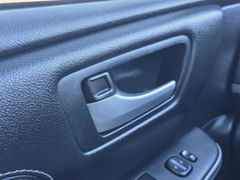 Used 2015 Toyota Camry XLE image 10