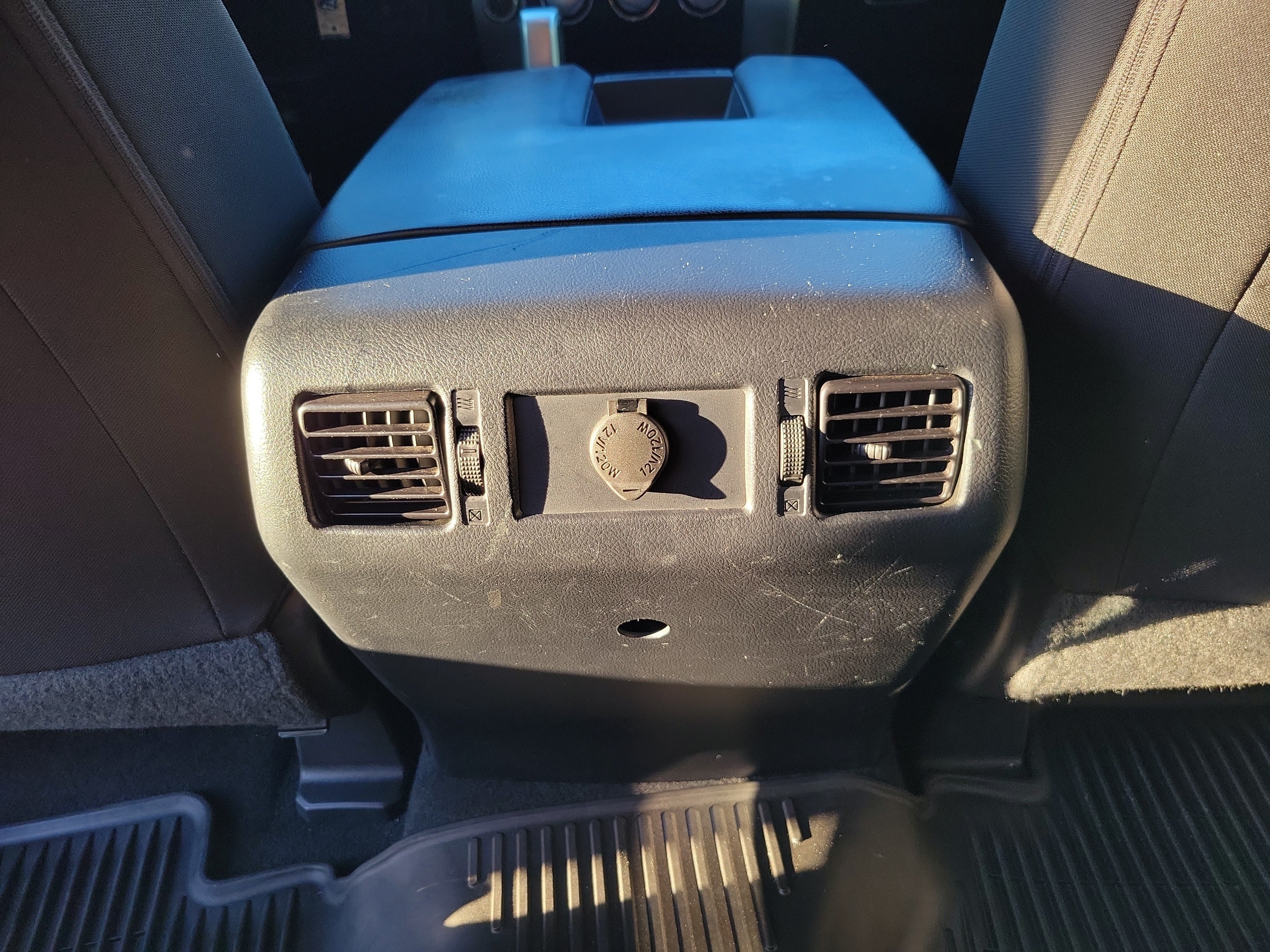 Used 2018 Toyota Tundra SR5 w/ SR5 Upgrade Package AWD/4WD image 21