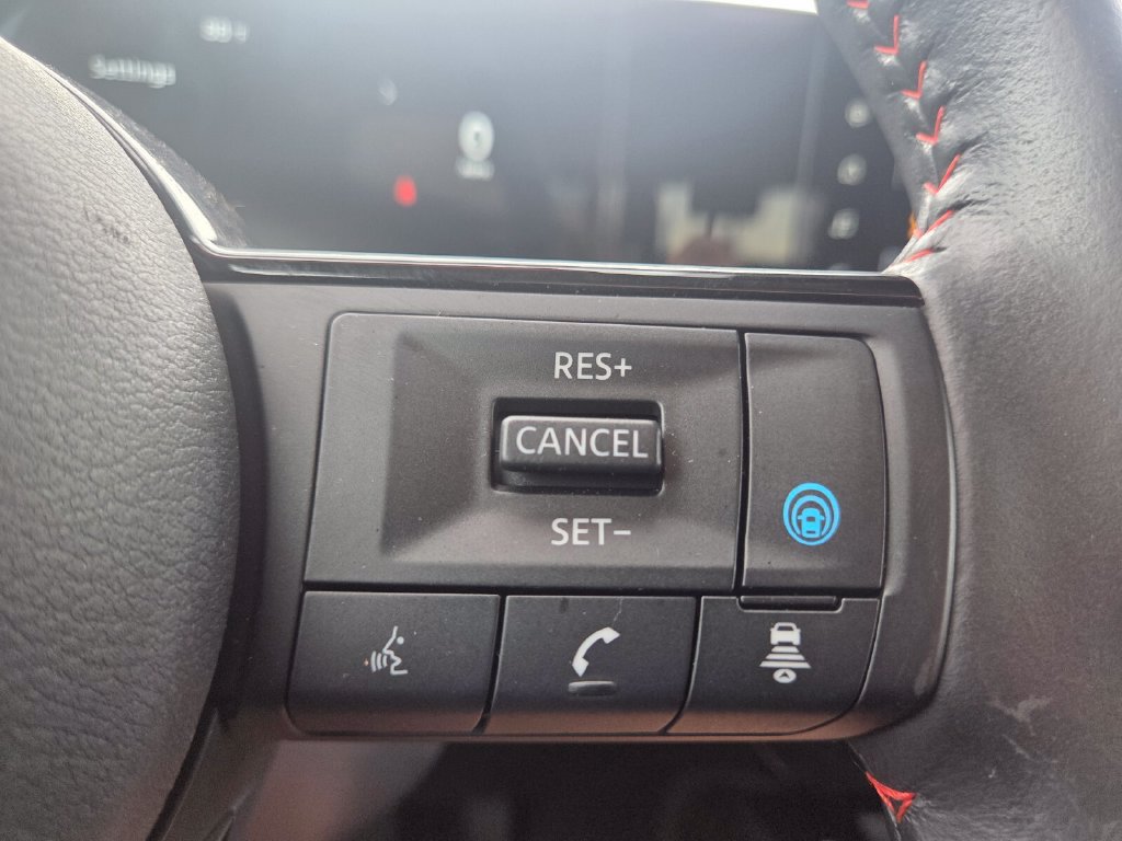 Used 2025 Nissan Kicks SR w/ Illumination Package AWD/4WD image 14