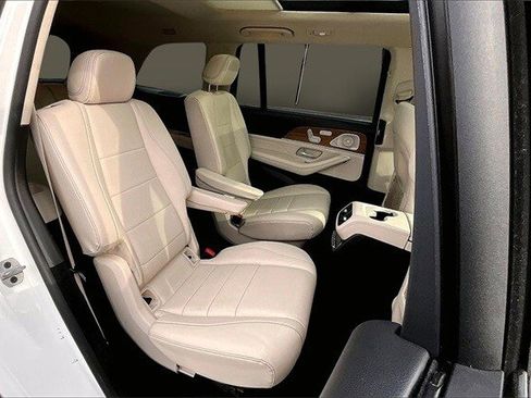 Certified 2022 Mercedes-Benz GLS 450 4MATIC image 28