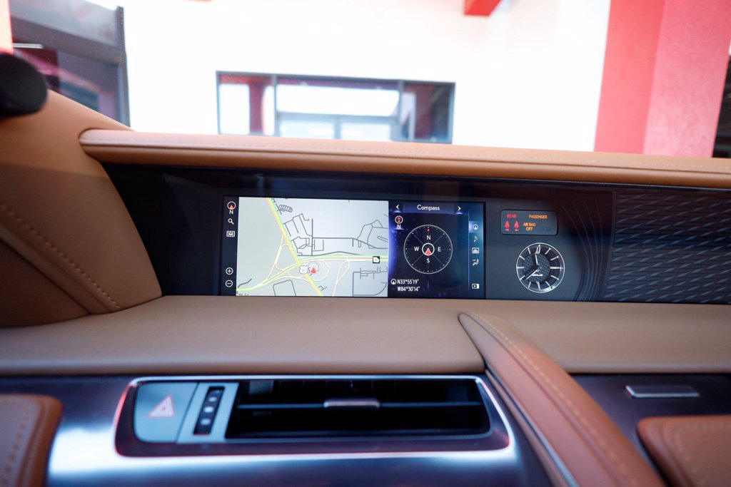 Used 2022 Lexus LC 500 Coupe w/ Touring Package RWD image 36