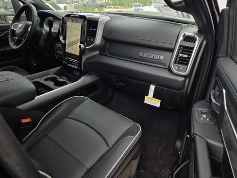New 2026 RAM 3500 Laramie AWD/4WD image 11