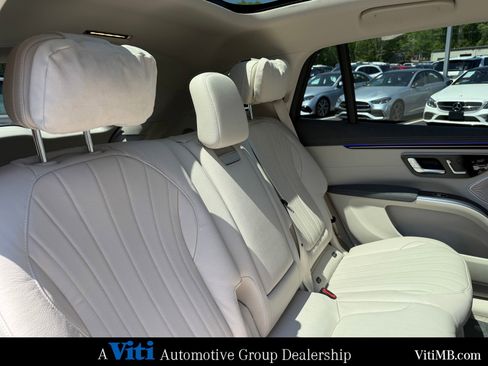Certified 2023 Mercedes-Benz EQS 580 4MATIC SUV image 28