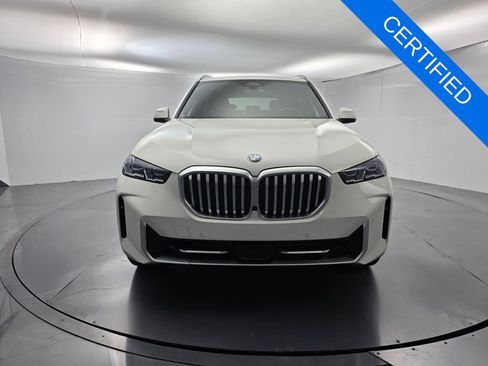 Certified 2024 BMW X5 sDrive40i w/ Premium Package RWD image 2