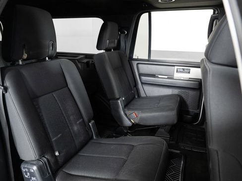 Used 2016 Ford Expedition EL XLT image 24