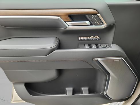 New 2026 Chevrolet Silverado 1500 High Country w/ High Country Premium Package image 21