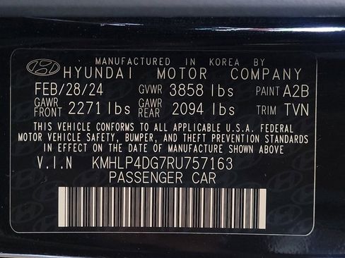 Used 2024 Hyundai Elantra Limited FWD image 33