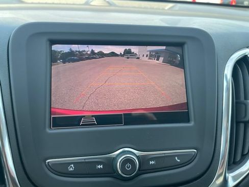 Used 2023 Chevrolet Equinox LT FWD image 7