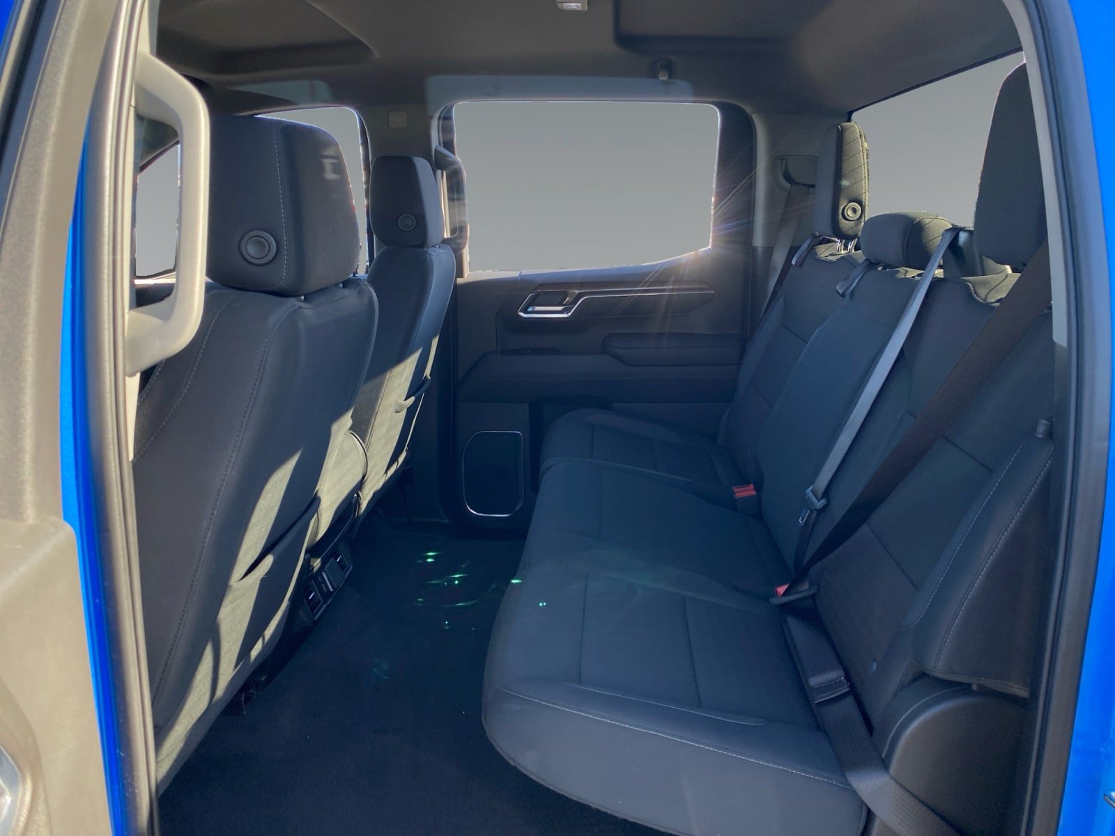 Used 2025 Chevrolet Silverado 1500 LT RWD image 13
