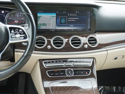 Used 2019 Mercedes-Benz E 300 image 21