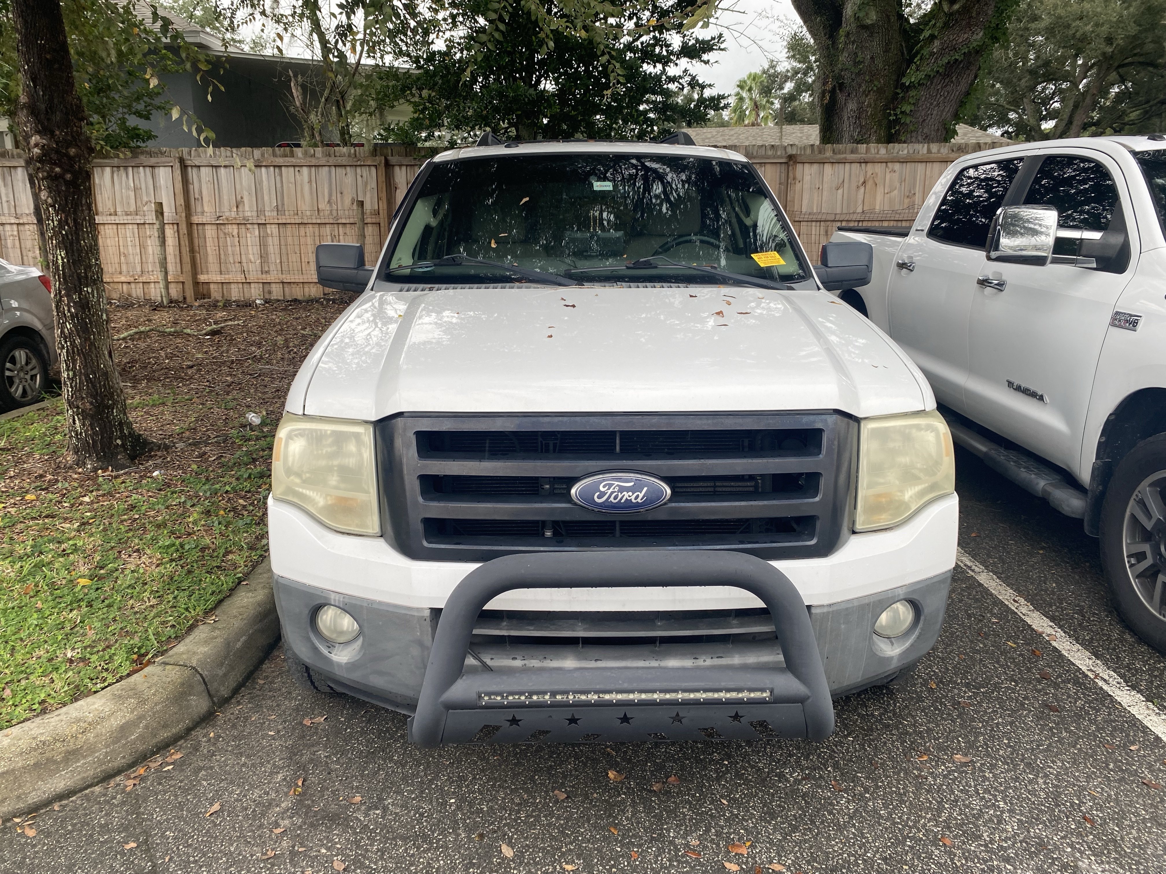 Used 2014 Ford Expedition XL AWD/4WD image 2