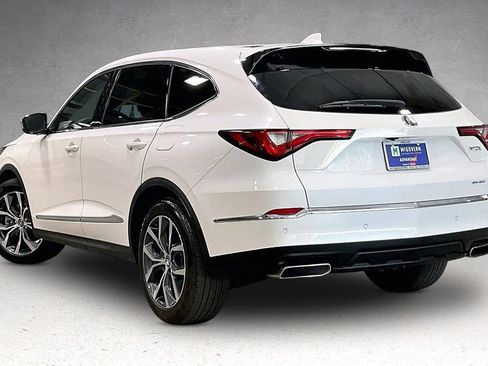 Used 2023 Acura MDX SH-AWD w/ Technology Package image 4