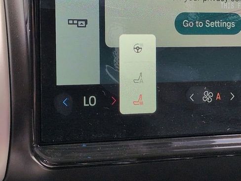 New 2025 Ford Expedition Active image 26