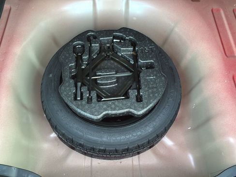 Certified 2025 Kia K4 image 37