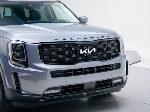 Used 2022 Kia Telluride SX w/ SX Prestige Package AWD/4WD image 11