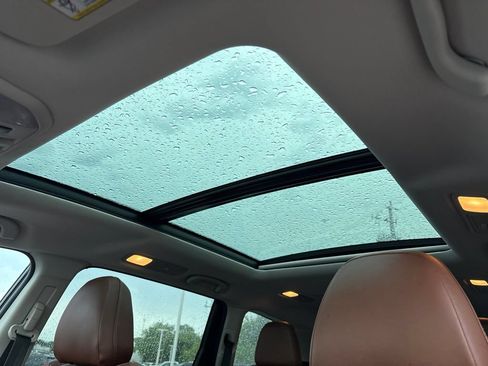 Used 2019 Subaru Ascent Touring AWD/4WD image 5