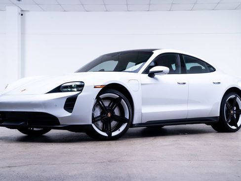 Used 2020 Porsche Taycan Turbo AWD/4WD image 3