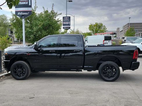 Used 2025 RAM 2500 Laramie AWD/4WD image 5