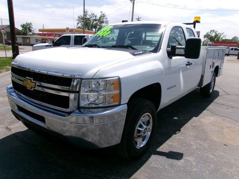 Used 2012 Chevrolet Silverado 2500 W/T AWD/4WD image 11