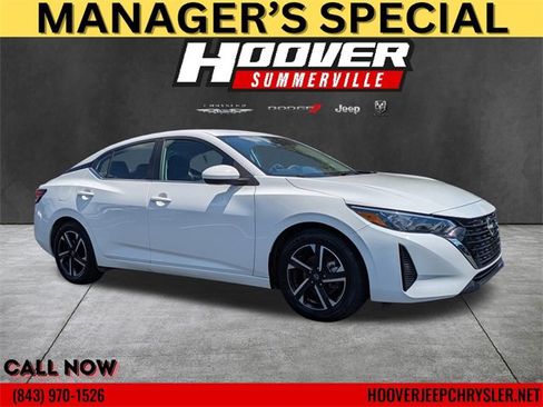 Used 2024 Nissan Sentra SV image 1