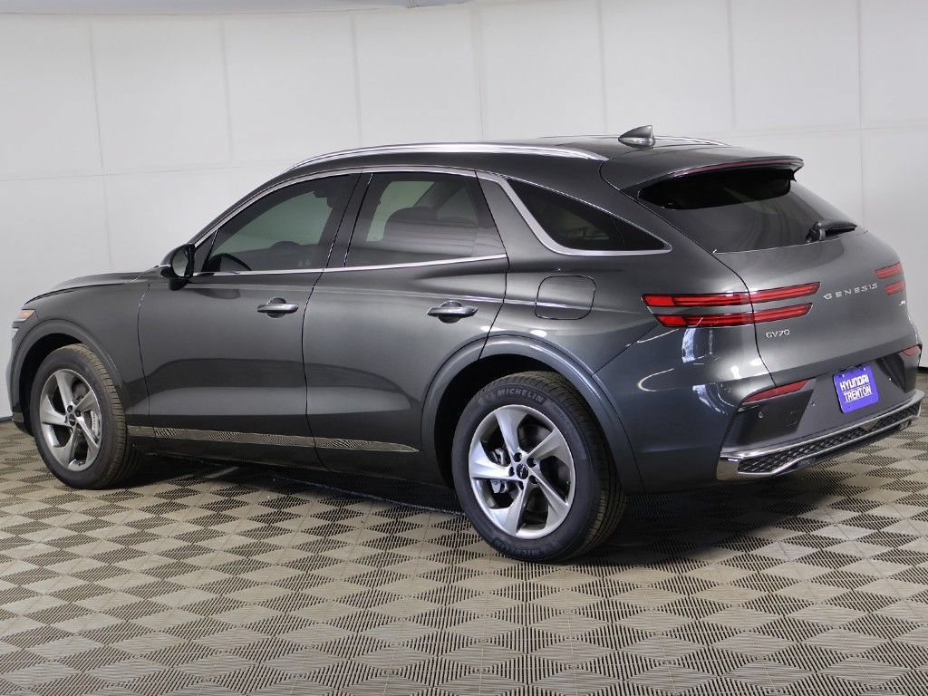 Used 2026 Genesis GV70 2.5T Select AWD/4WD image 10
