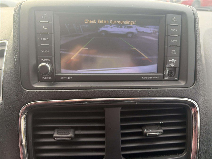 Used 2019 Dodge Grand Caravan SE FWD image 24