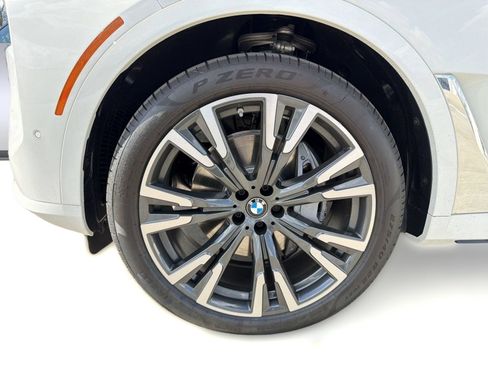 Used 2026 BMW X7 xDrive40i AWD/4WD image 13
