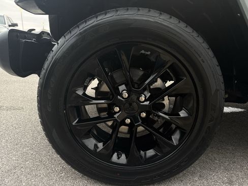 Used 2021 Jeep Wrangler Unlimited Sahara w/ Cold Weather Group image 34