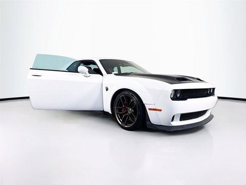 Used 2022 Dodge Challenger SRT Hellcat RWD image 37