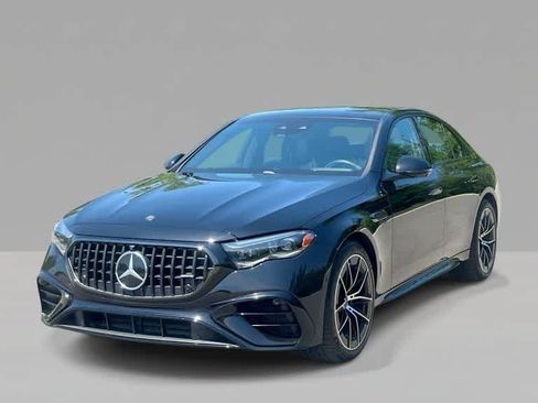 Used 2025 Mercedes-Benz E 53 AMG e 4MATIC Sedan image 4