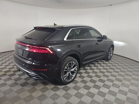 Used 2023 Audi Q8 Premium Plus w/ Premium Plus Package image 2