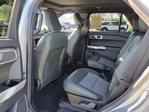 Certified 2022 Ford Explorer Timberline image 12