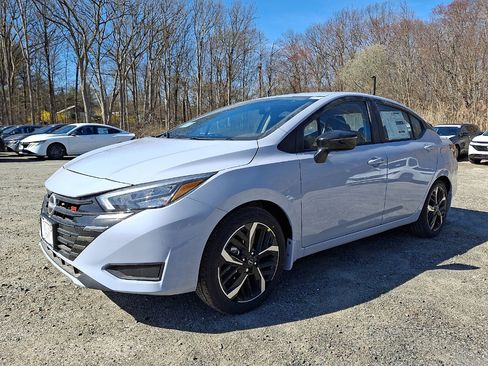 New 2025 Nissan Versa SR FWD image 2