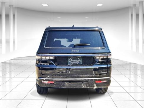 New 2026 Jeep Grand Wagoneer Limited w/ Premium Group II AWD/4WD image 4