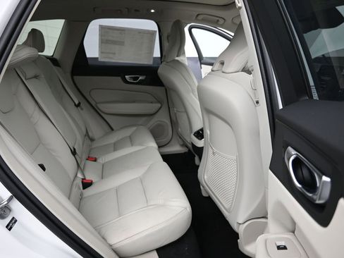 New 2026 Volvo XC60 B5 Ultra w/ Protection Package Premier image 17
