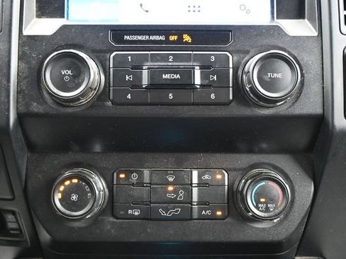 Used 2019 Ford F150 XL w/ Equipment Group 101A Mid AWD/4WD image 19
