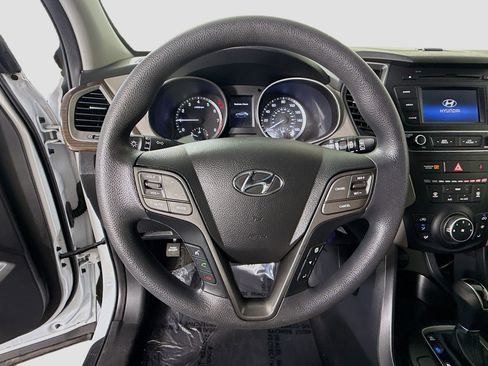 Used 2017 Hyundai Santa Fe Sport image 13