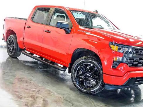 Used 2024 Chevrolet Silverado 1500 Custom w/ Turbomax Blackout Package AWD/4WD image 5