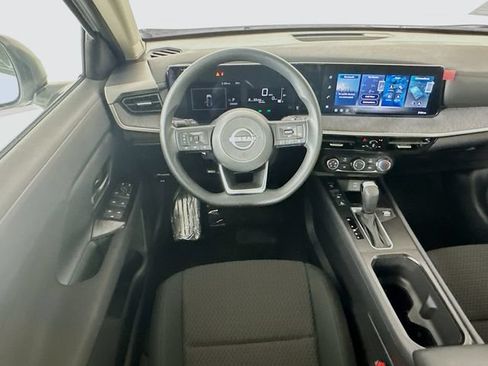 Used 2026 Nissan Kicks S FWD image 23