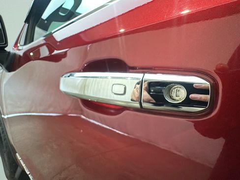 Used 2020 GMC Sierra 1500 Denali w/ Denali Ultimate Package AWD/4WD image 13