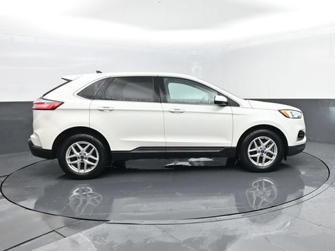 Used 2022 Ford Edge SEL w/ Convenience Package AWD/4WD image 4