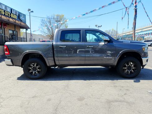 Used 2021 RAM 1500 Laramie AWD/4WD image 6