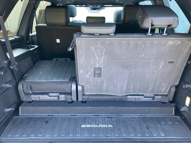 Certified 2025 Toyota Sequoia Limited w/ Tow Technology Package AWD/4WD image 10