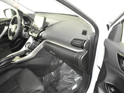 Used 2024 Mitsubishi Eclipse Cross LE image 40