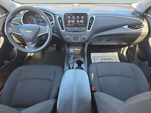 Used 2024 Chevrolet Malibu LT image 9