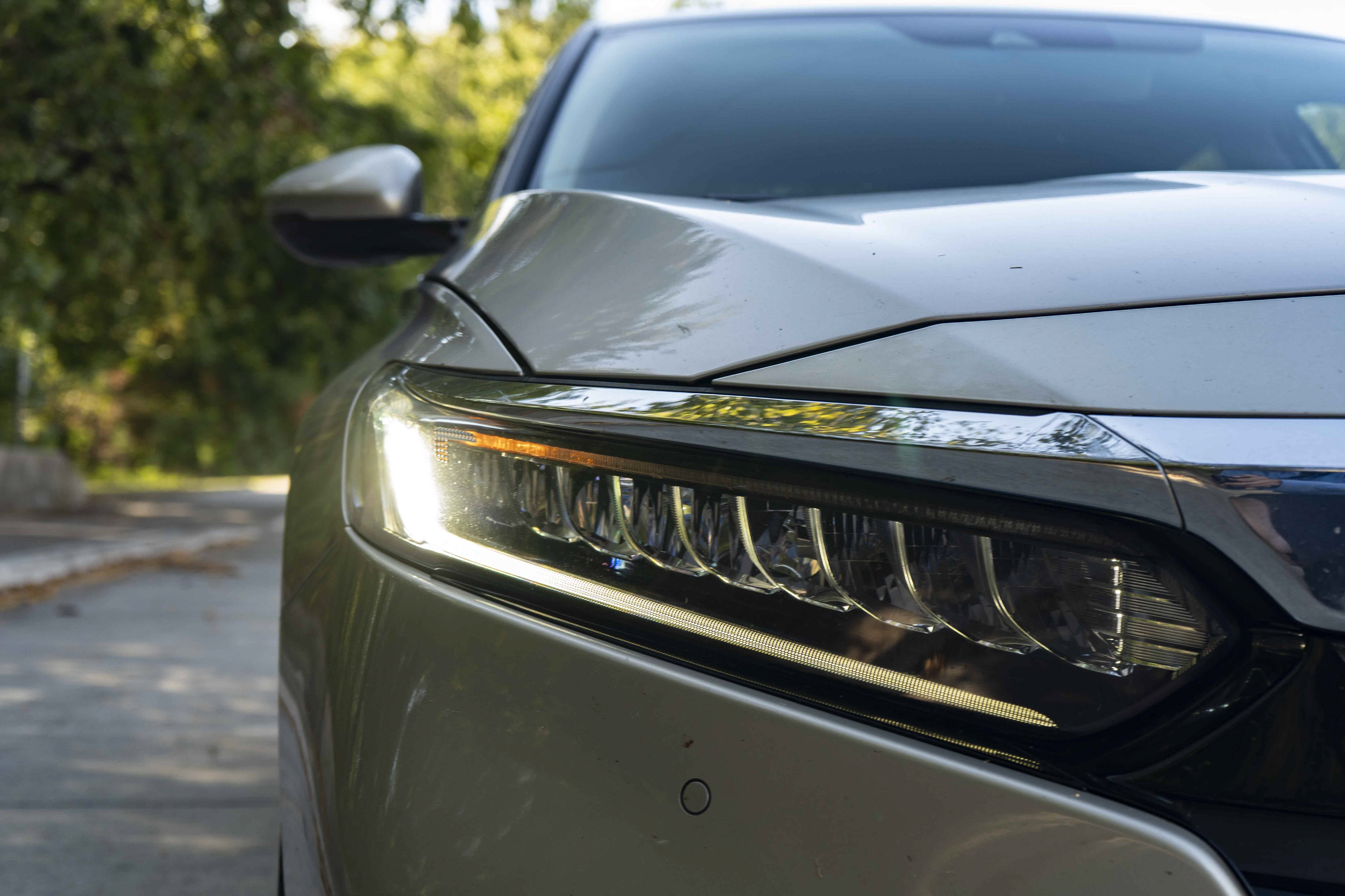 Used 2020 Honda Accord Touring image 11