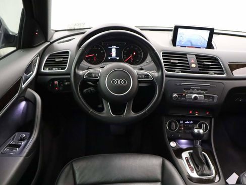 Used 2016 Audi Q3 2.0T Premium Plus w/ Technology Package FWD image 4