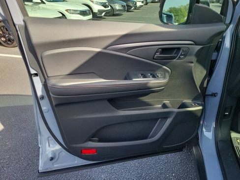 Used 2023 Honda Passport TrailSport image 17